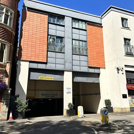 Stunning 2-Bed Town Centre Apartment - Hosted By Hutch Lifestyle Leamington Spa Exteriör bild