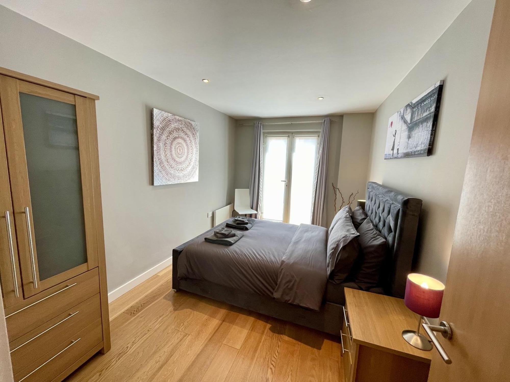 Stunning 2-Bed Town Centre Apartment - Hosted By Hutch Lifestyle Leamington Spa Exteriör bild