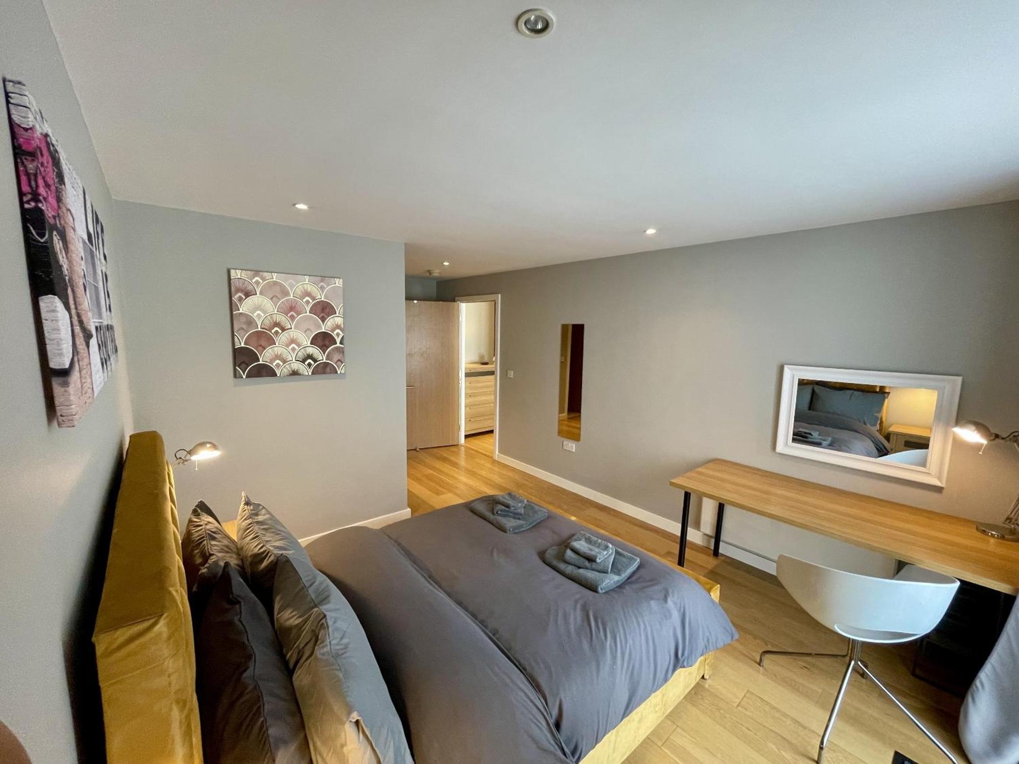 Stunning 2-Bed Town Centre Apartment - Hosted By Hutch Lifestyle Leamington Spa Exteriör bild